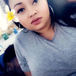 Meet your Posher, Kendra